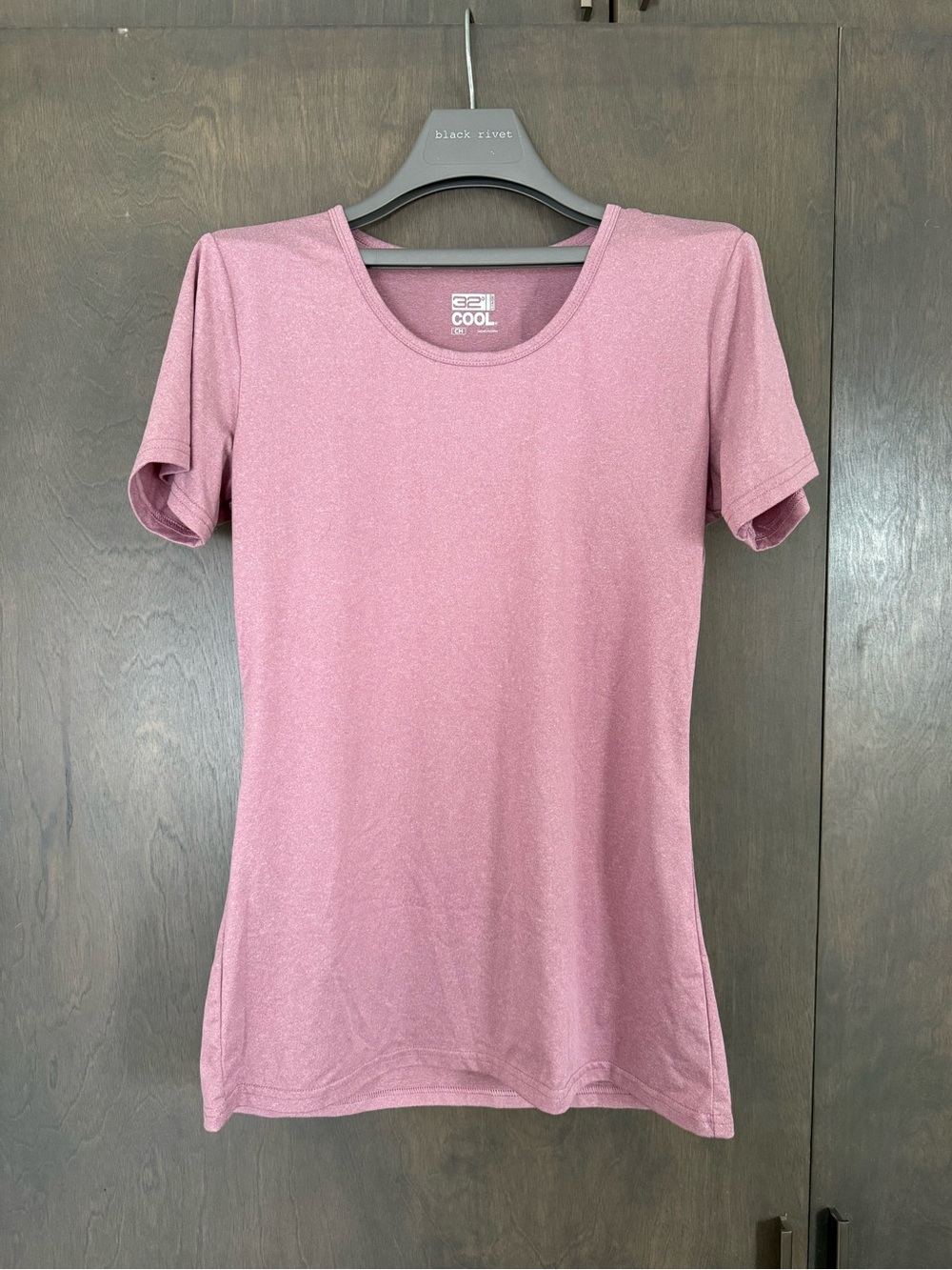 32 Cool Short-Sleeve Crewneck Tee in Dusty Rose